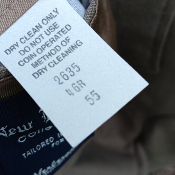 NEW ENGLAND COLLECTION MEN'S VINTAGE (2) BUTTON BLAZER W/GOLD BUTTON ACCENTS - Picture 15 of 15